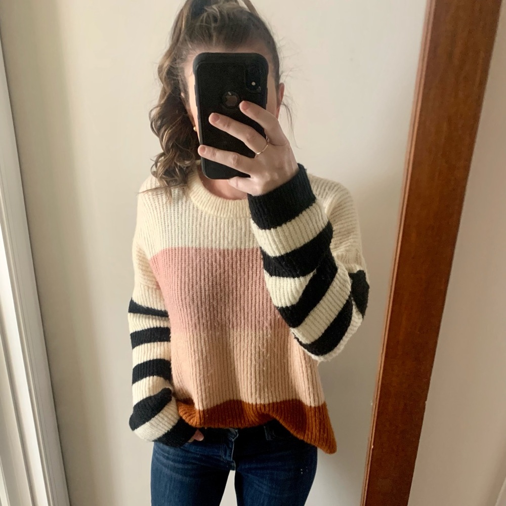 Oversized Urban Outfitters sweater